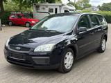Ford Focus Turnier Trend*KLIMA*TÜV/ASU NEU*AUS 2.HAND - Ford Focus aus 2006: Trend