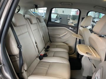 Fahrzeugabbildung Ford C-Max Titanium Navi Kamera Tempomat Sitzheizung