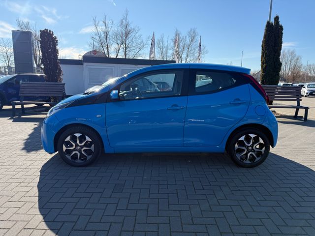 Toyota Aygo x-play club