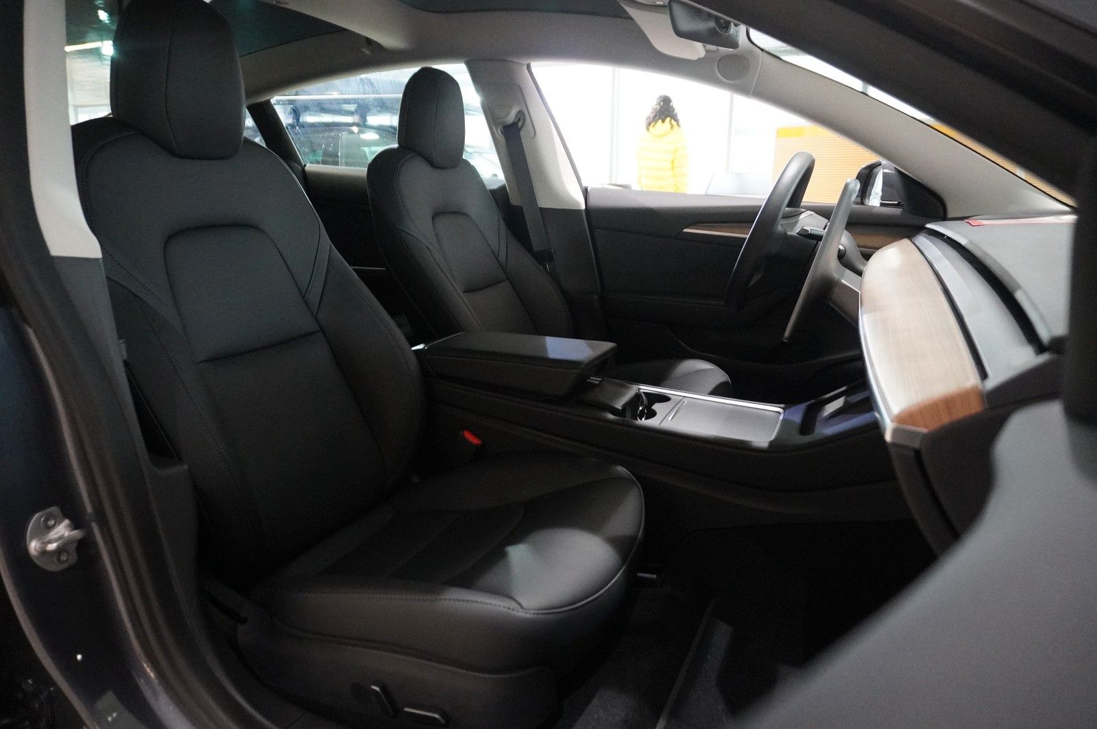 Fahrzeugabbildung Tesla Model 3 LONGRANGE DUAL-MOTOR NAVI/KAMERA/SHZ/AMD