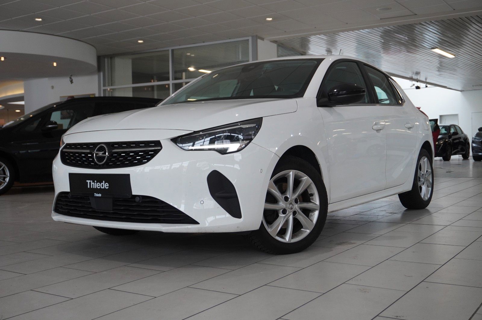 Fahrzeugabbildung Opel Corsa F 1.2T ELEGANCE NAVI/LED/KAMERA/SPORT/DAB+