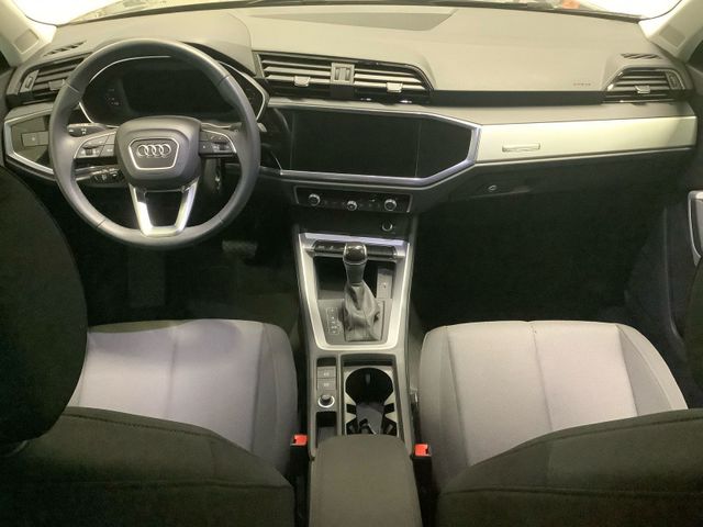 Q3 S line 45 TFSI e S tronic,Kamera,Navi Plus,Vi