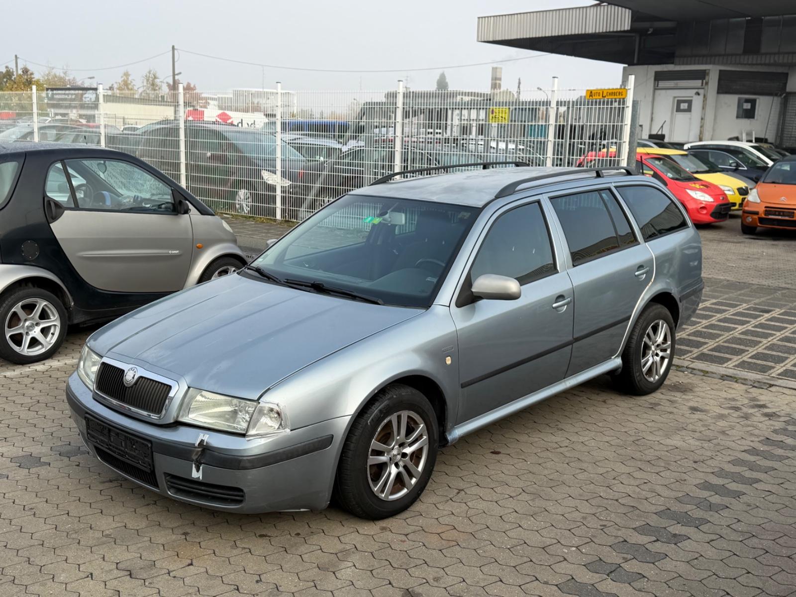 Skoda Octavia 2004 — photo 17
