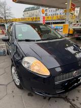 Fiat Punto 1.2 Benzin  zuverlässig & sparsam - Fiat Punto in Berlin
