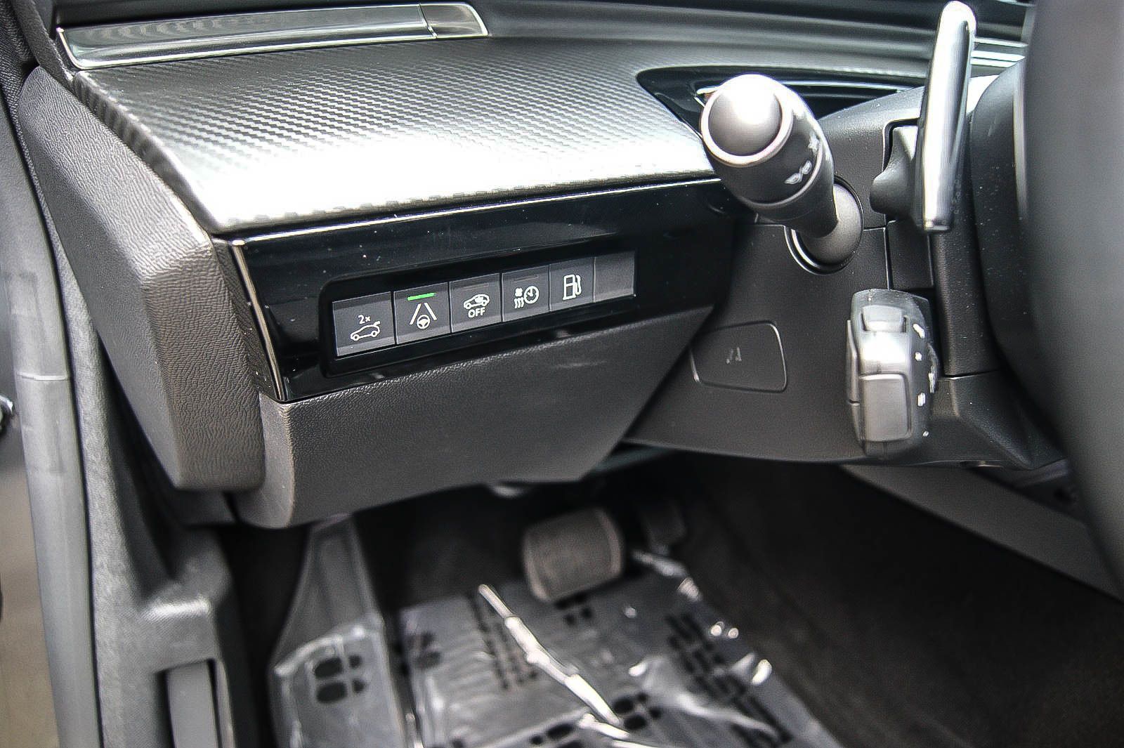 Fahrzeugabbildung Peugeot 508 SW Hybrid 225 Allure ANHÄNGERKUPPLNG LED ACC