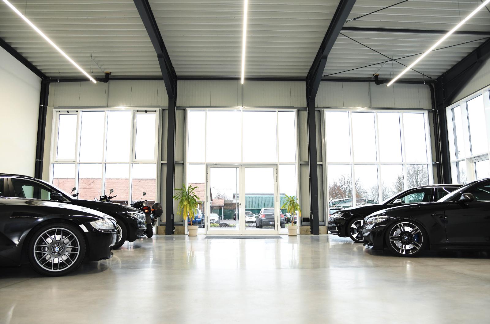 showroom-image-main