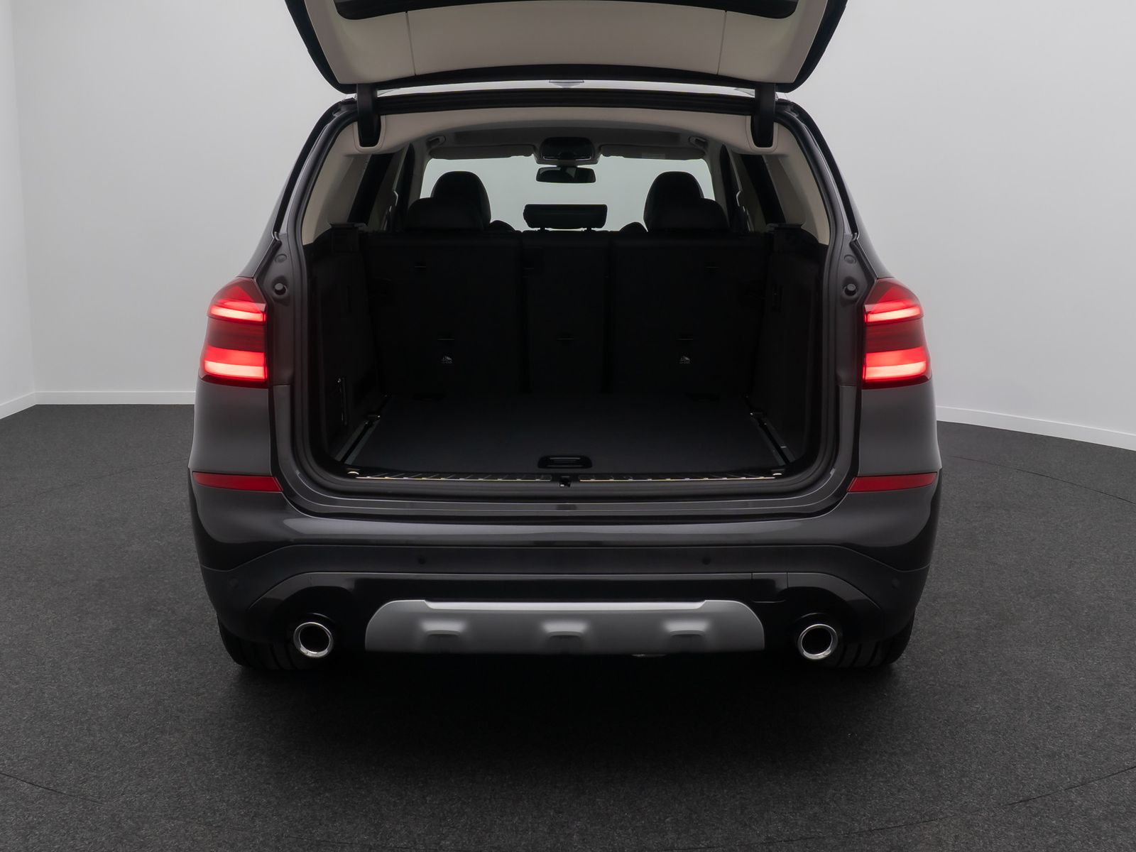 Fahrzeugabbildung BMW X3 xD20d xLine Kamera DAB Memory AHK Komfort 19"