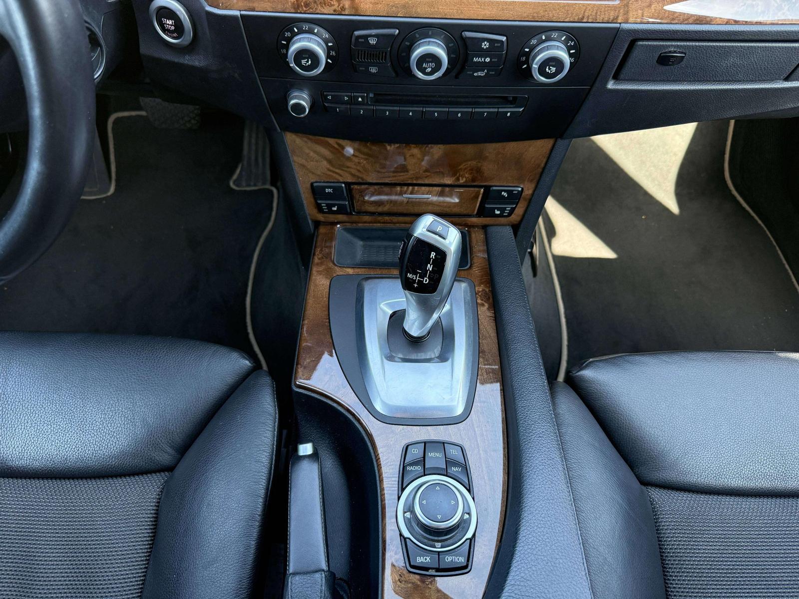 BMW 530i Automatik Touring 272 PS 8-fach