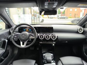 Bild 12 Mercedes-Benz A 180 Progressive LED Kamera Navi SHZ PDC