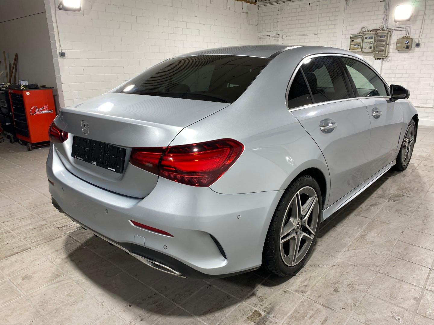 Mercedes-Benz A180 Limousine AMG Line HUD/360/Pano/Navi