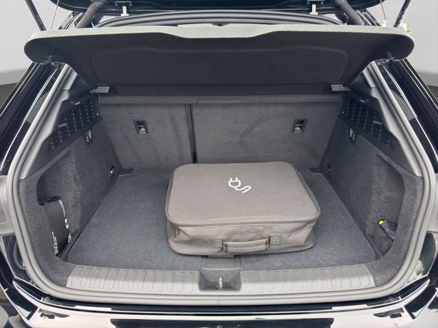 Fahrzeugabbildung Audi A3 Sportback 40 TFSI e S-tronic+LED+MMI+CarPlay