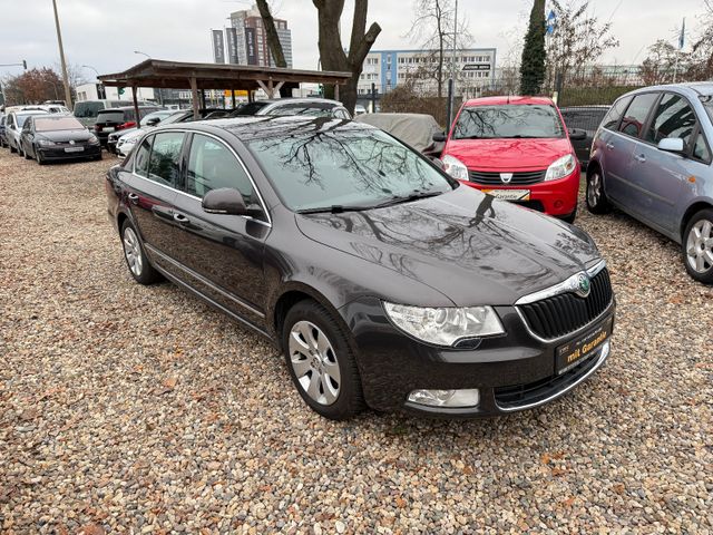 Skoda Superb 1.8 TSI Elegance 6-Gang Klima-Aut.AHK SHZ