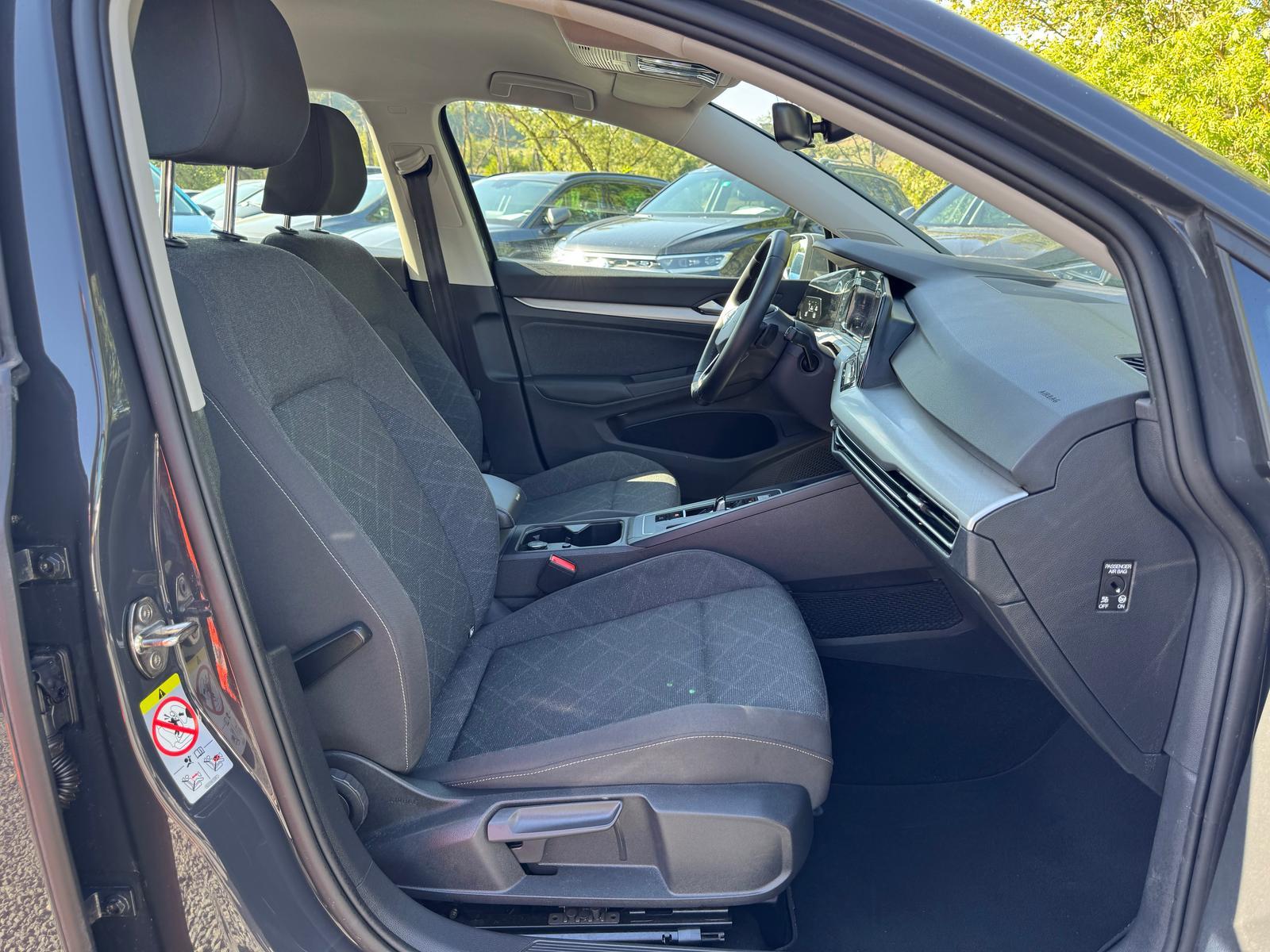Volkswagen Golf VIII 1.0 eTSI *DSG*LIFE*PDCHI+VO*NAVI*ACC*D, миниатюра 11