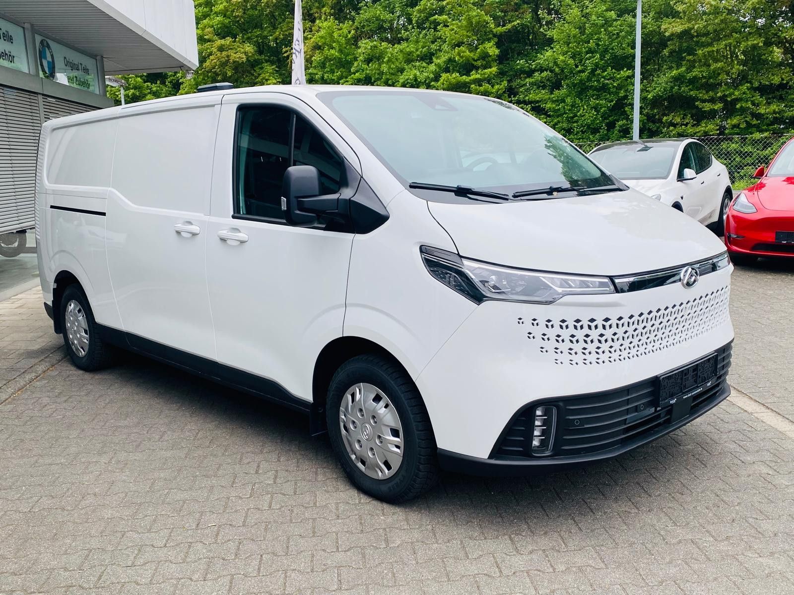 Fahrzeugabbildung Maxus eDeliver 7 L2 3,5 77kwH 3SI+NAVI+LED+SHZ+KAM+ACC