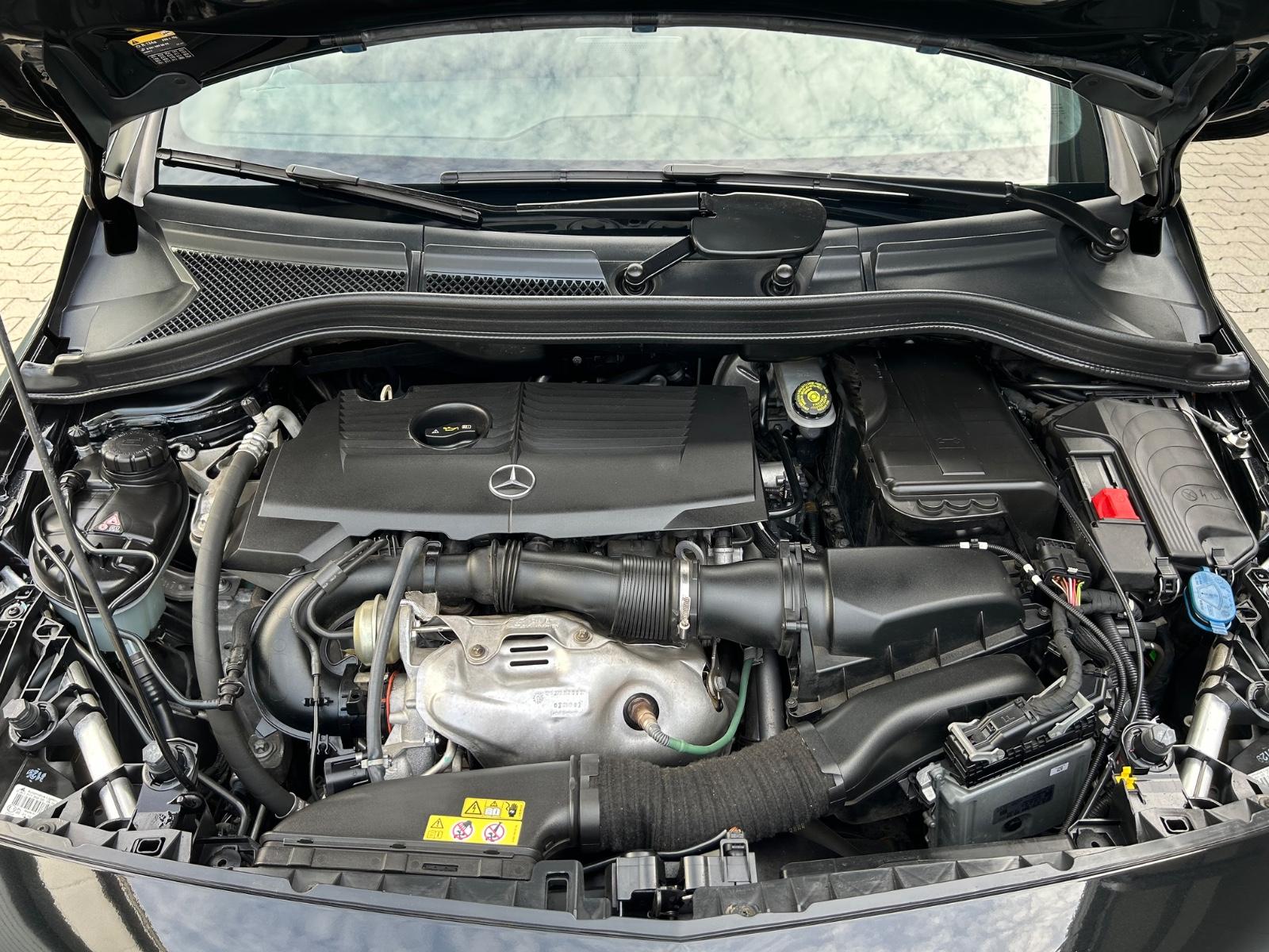Mercedes-Benz B 180 AMG Line 2. Hand Navi Klima Teilleder USB