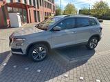 Skoda Karoq 2.0l TDI 85kW Selection  LED 4 Sitzheizung - Skoda Karoq: Selection