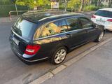 Mercedes-Benz C 180 T BlueEFFICIENCY AVANTGARDE AVANTGARDE - Mercedes-Benz C-Klasse aus 2011: Kombi