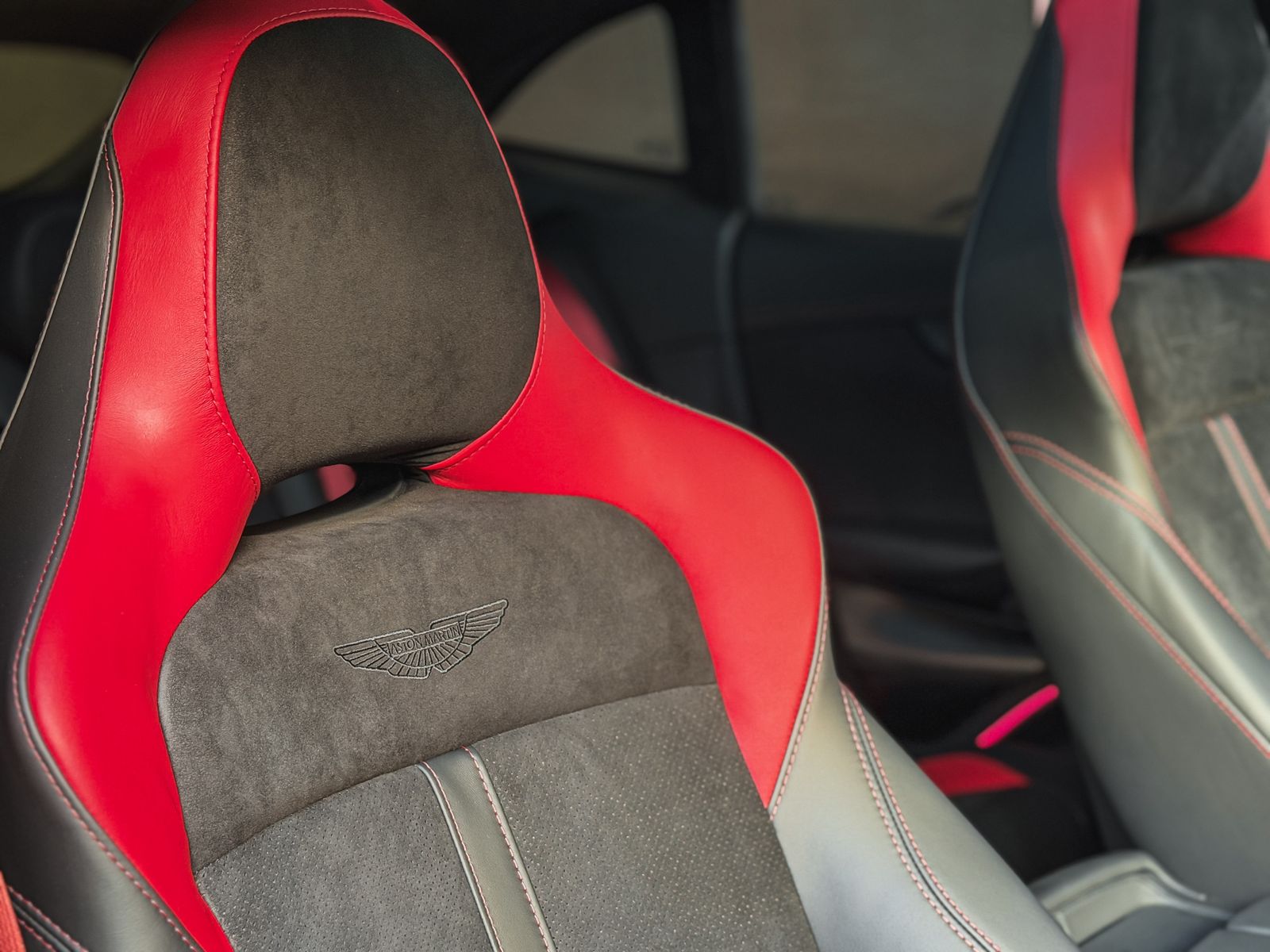 Aston Martin DBX 707 | Full Carbon | Sports Plus Seats | PPF  foto 23
