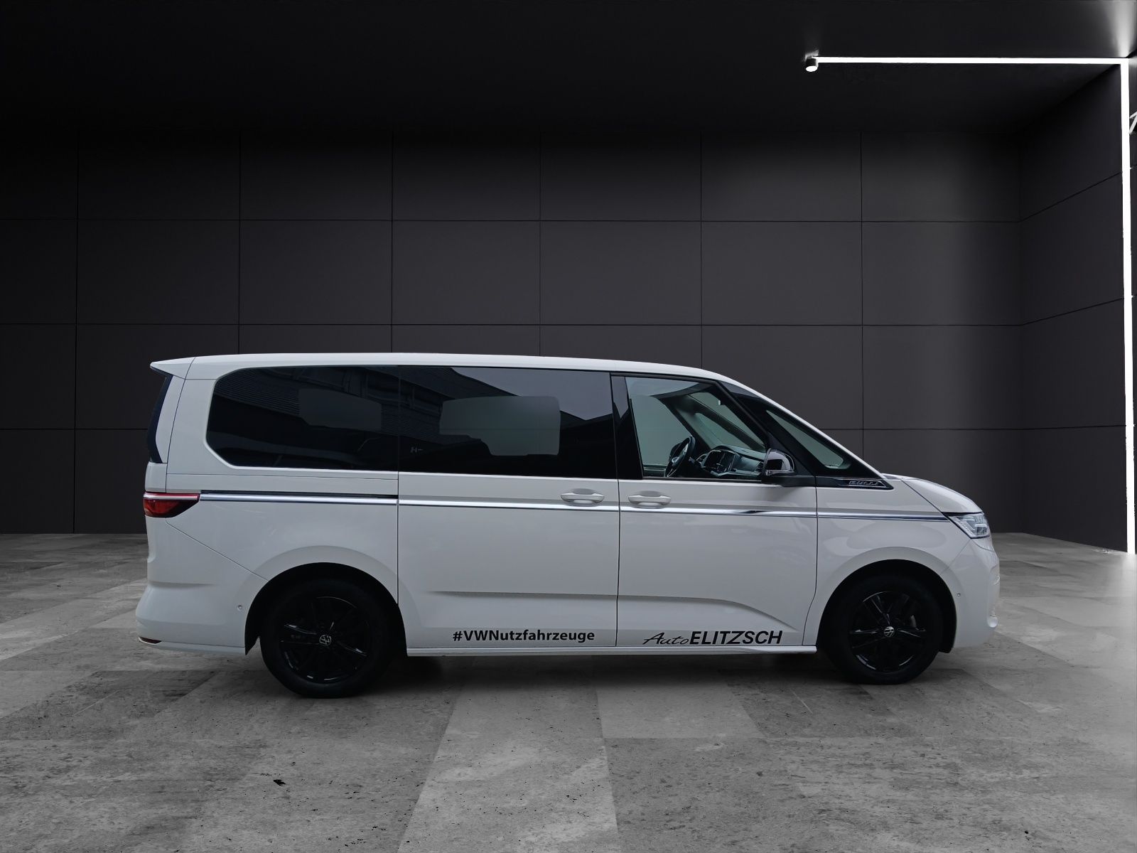 Fahrzeugabbildung Volkswagen T7 Multivan TSI LR Style ACC AHK LED RFK PARK AS