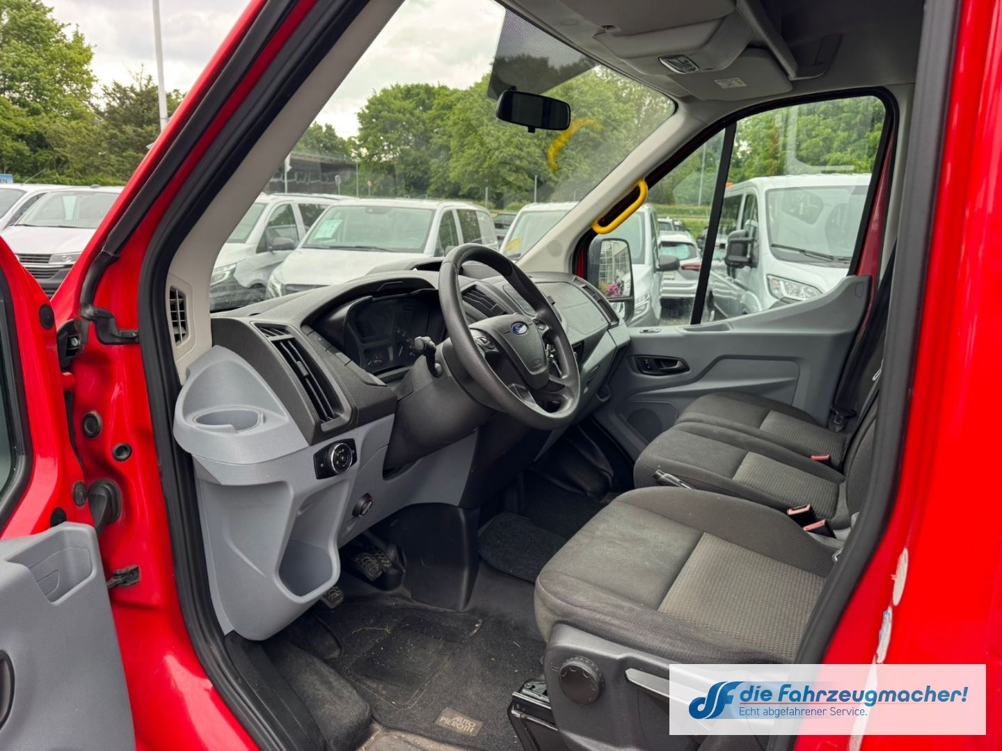 Fahrzeugabbildung Ford Transit Kombi 350 L3 *HECKSCHADEN *2539