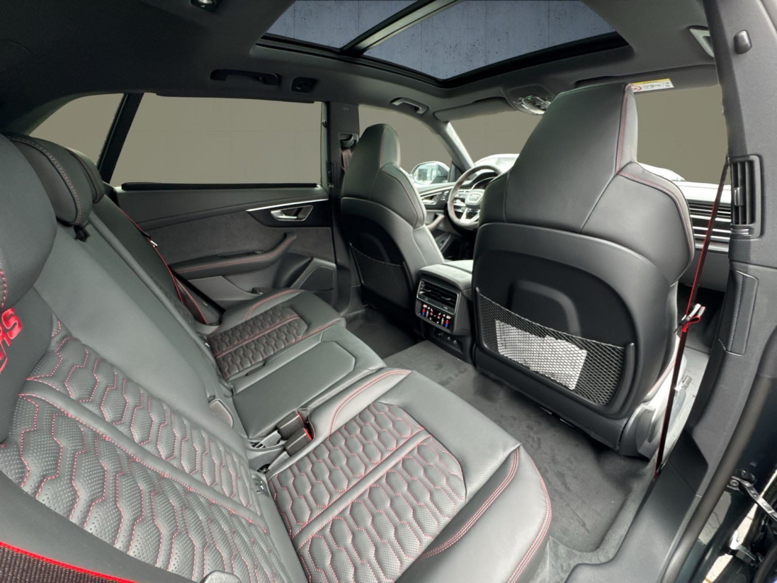 Audi RS Q8 perf StHz exclusive 305 AHK Pano RS-Aga 23 foto 19