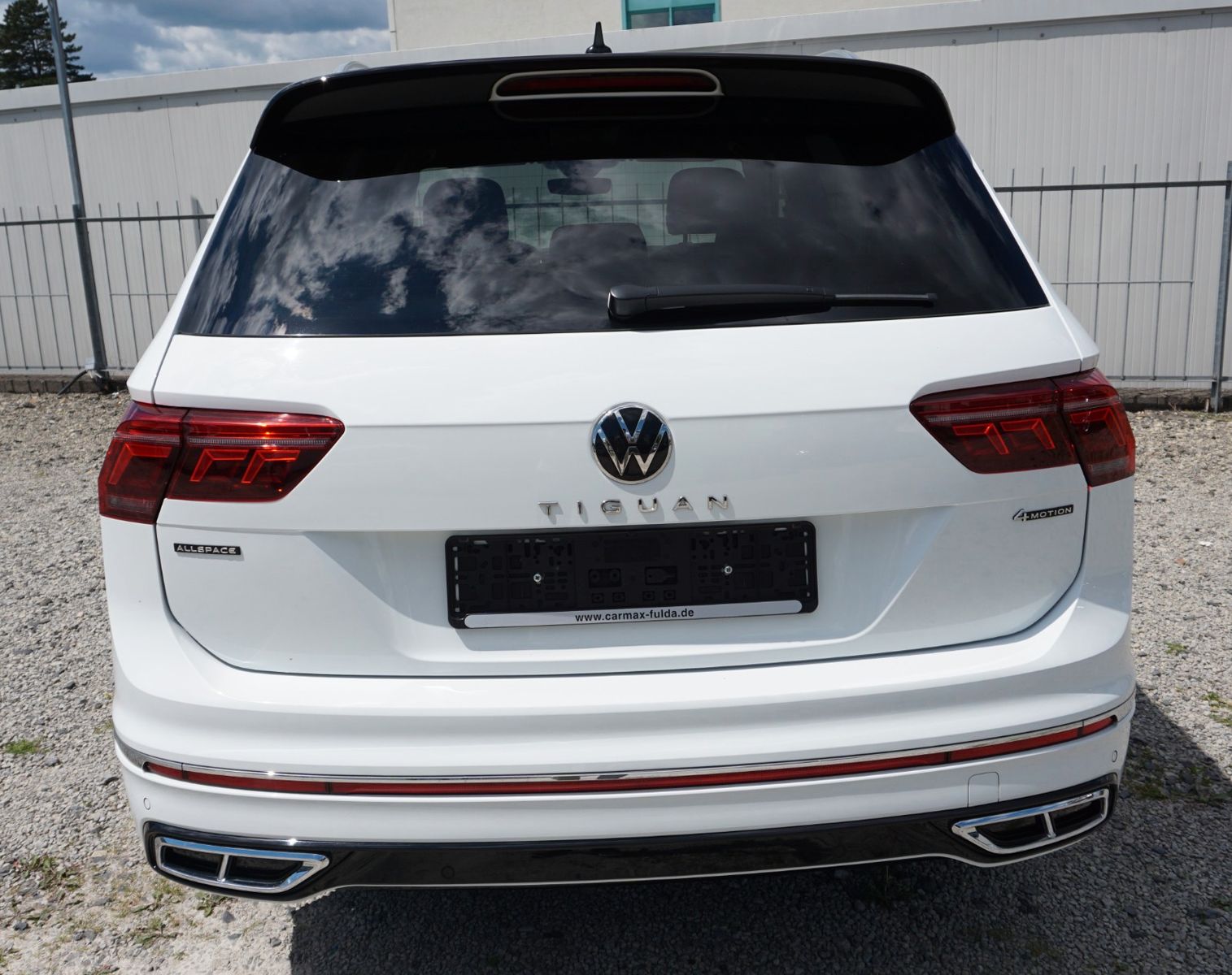 Fahrzeugabbildung Volkswagen Tiguan Allspace R-Line 4M LED,Navi,PDC,AHK
