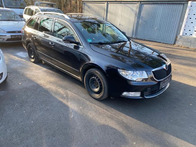 Skoda Superb Combi Ambition*AHK*ALU*TÜV 08.25