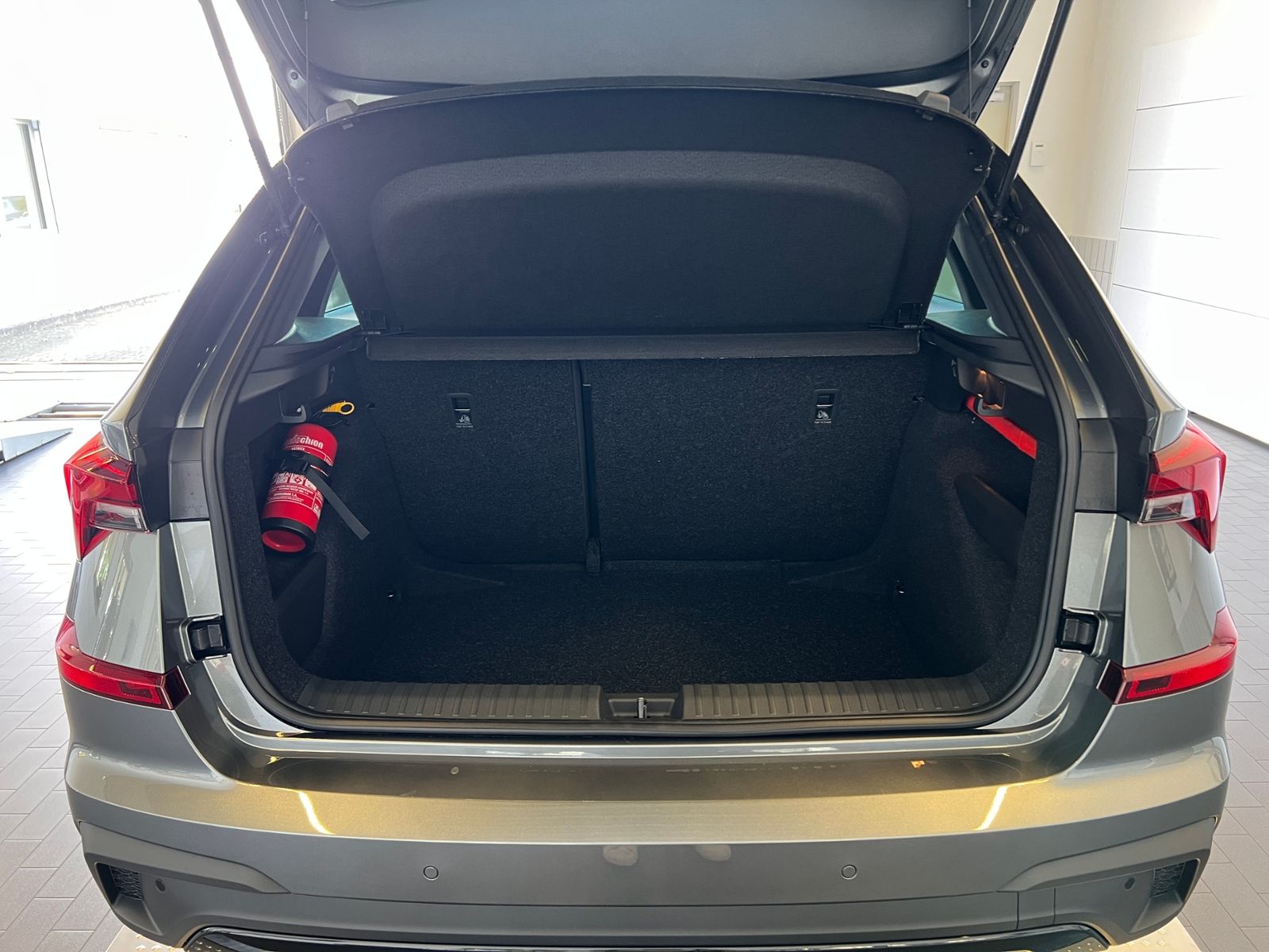 Fahrzeugabbildung SKODA Kamiq Monte Carlo 1.5 TSI DSG *AHK vorb., Matrix