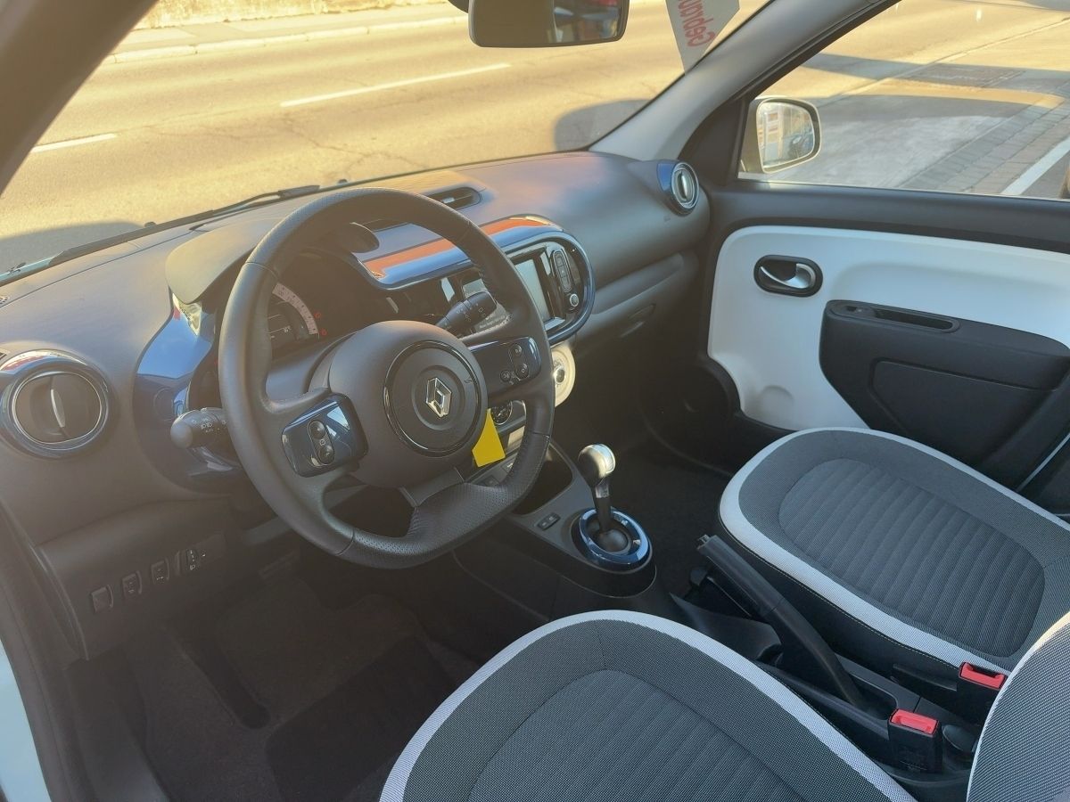 Fahrzeugabbildung Renault Twingo Electric ZEN Faltdach DAB+ Klimaaut.