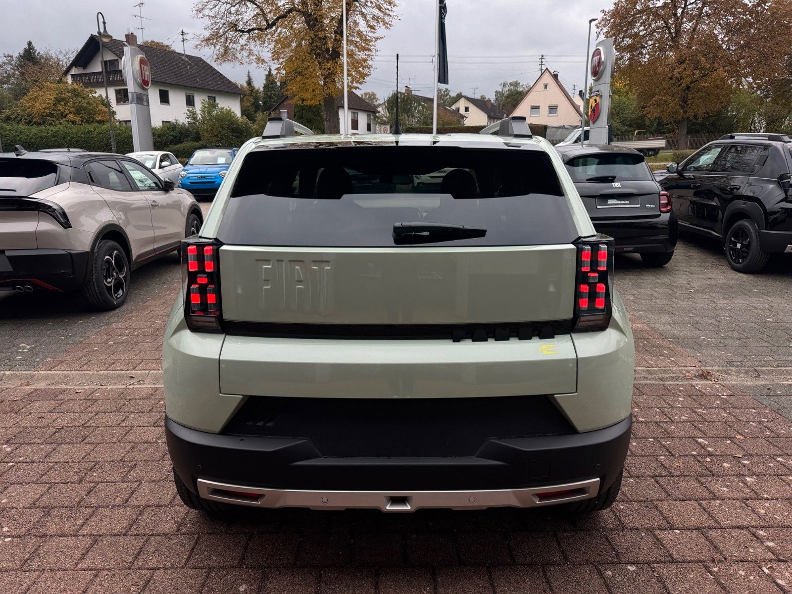 Fahrzeugabbildung Fiat Grande Panda Elektro La Prima 44 kWh Navi Kamera