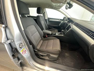 Volkswagen Passat - 9