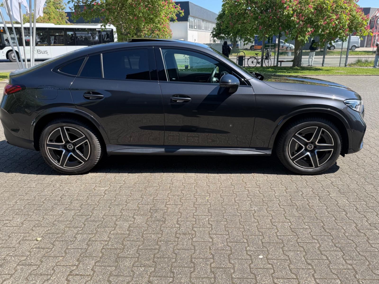 Mercedes-Benz GLC 220d 4Matic Coupe AMG PANO DIGITAL LIGHT 360