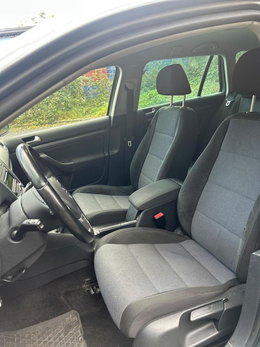 Volkswagen Golf 2011 — photo 13