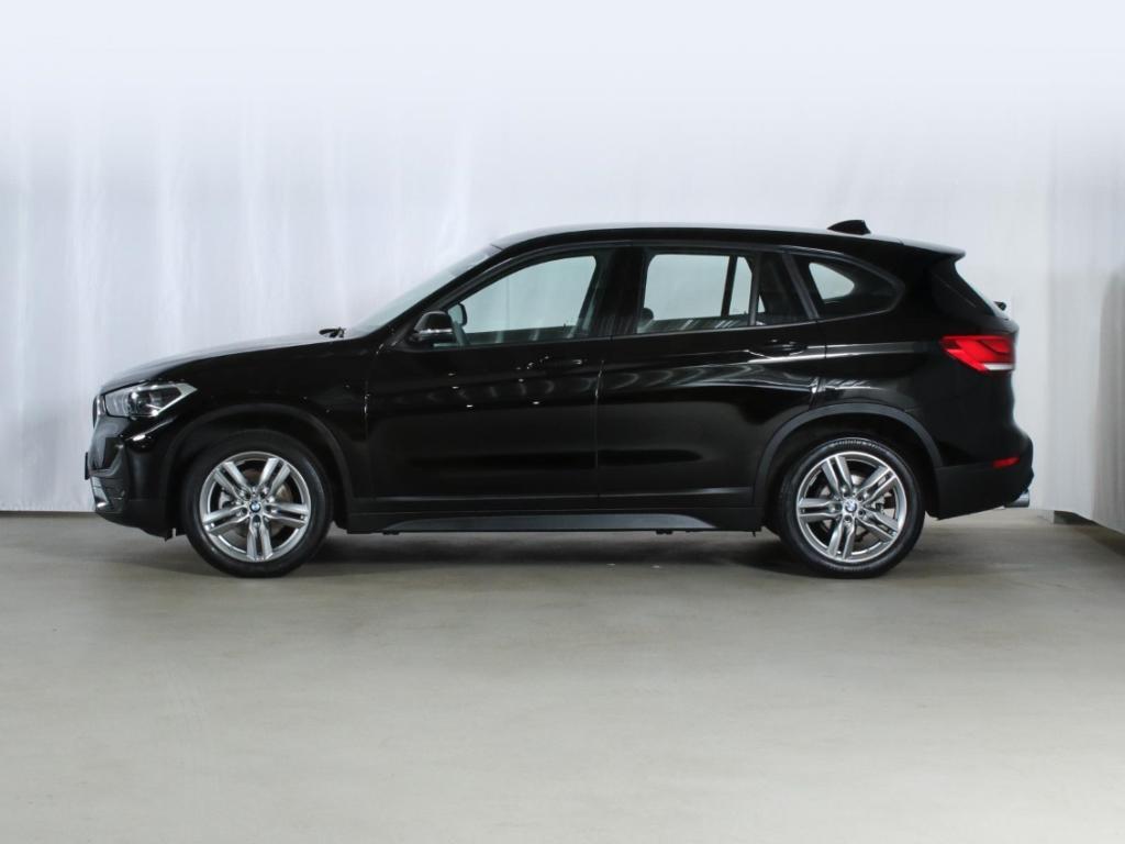 BMW X1 sDrive 18i Kamera Sportsitze NAVI LED DAB