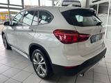BMW X1 xDrive 20i Sport Line *LED*PDC*SHZ*AHK*BT*Alu - BMW X1: 20