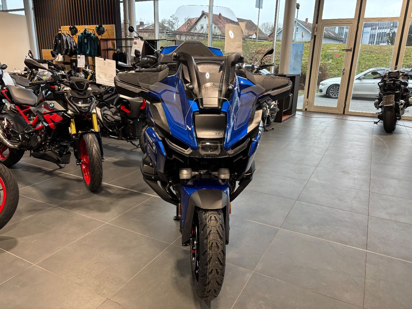 Fahrzeugabbildung BMW R 1300 RT 4 Pakete ASA