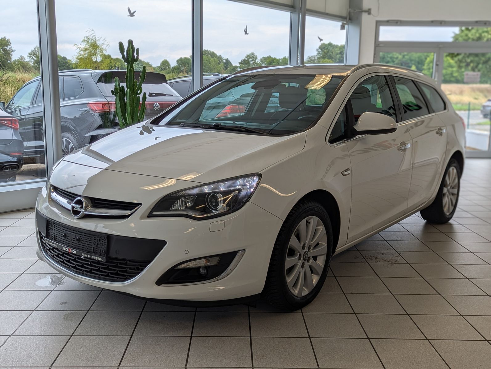 OPEL Astra 2.0 CDTI Innovation Navi Bi-Xenon Tempomat - Image 3