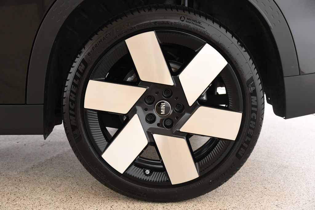 MINI Countryman C (Cooper)