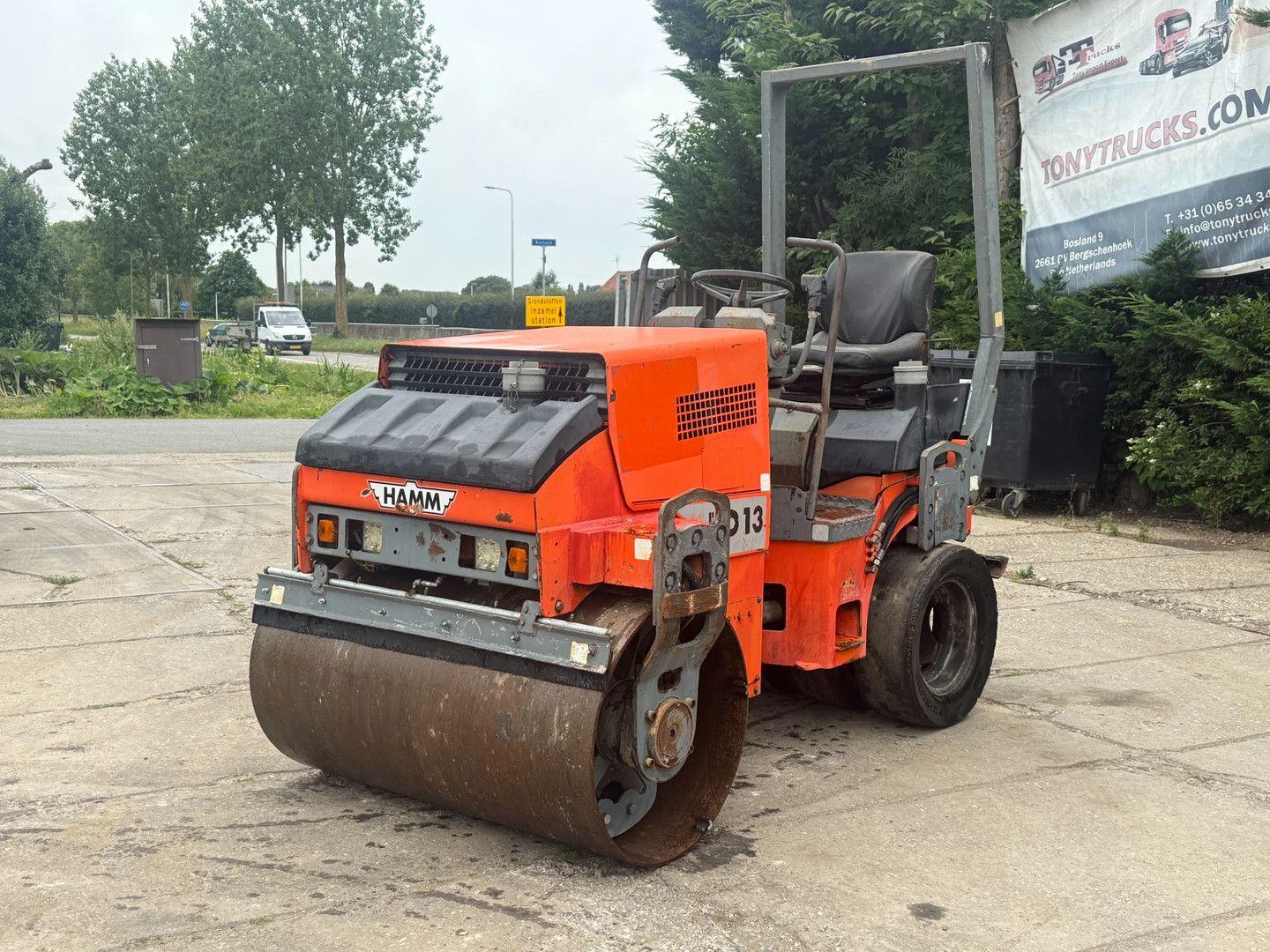 Hamm HD13 Tyred Roller with vibration 900mm
