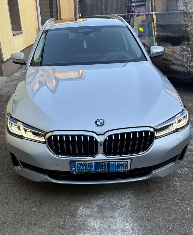 Image of BMW 530