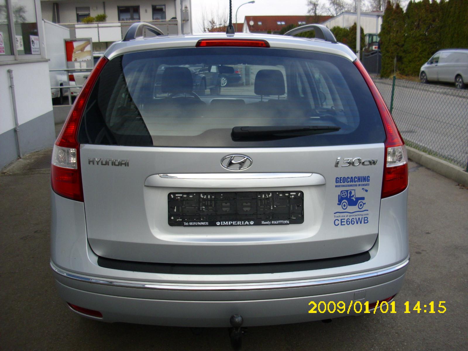 Hyundai i30 2009 — engine 1.591 cm³, 126 HP (93kW)