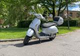 Piaggio Vespa GTS 250 silber - nur 8.900km - ROLLER 25 KM