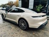 Porsche Taycan 350KW Netto 29.999€ Panorama *head up* - Porsche Taycan Unfallwagen