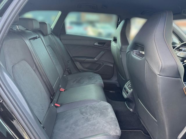 Leon Sportstourer 2.0 TDI Matrix-LED AHK Kamera