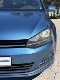 Volkswagen Golf - 9