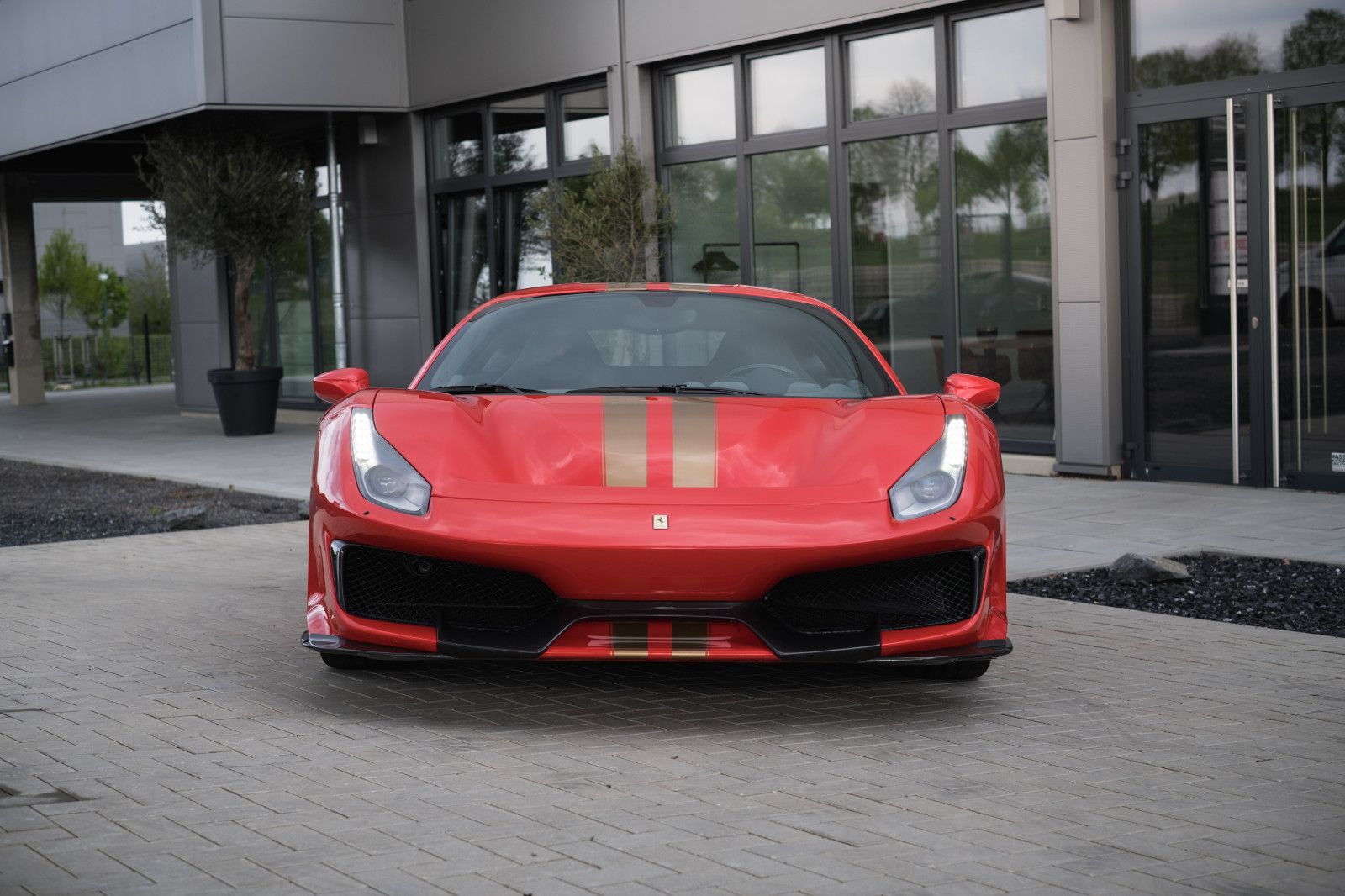 Fahrzeugabbildung Ferrari 488 Pista, JBL, Lift, Kamera, Carbon, Racingseat