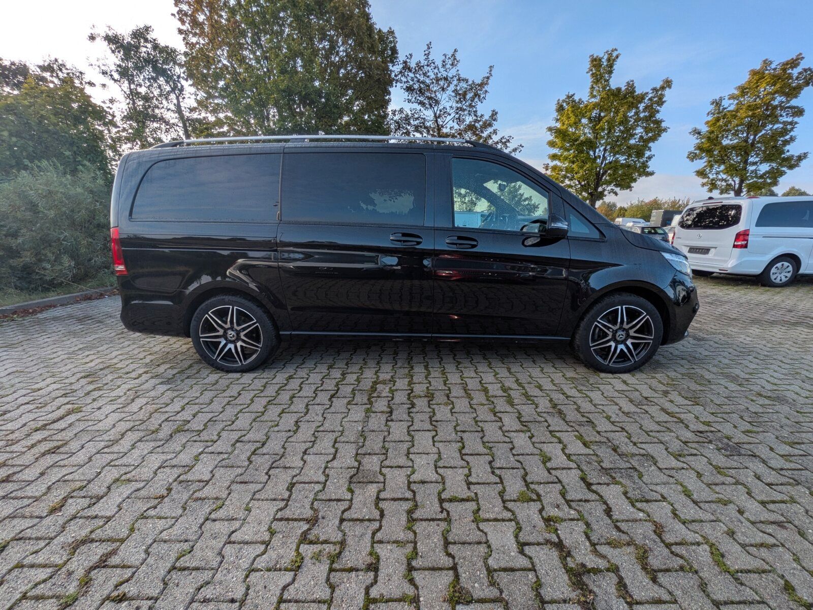 Mercedes-Benz V 300 d 4M Exclusiv/L AMG Pano Standh LUXUSSITZE imagem 3