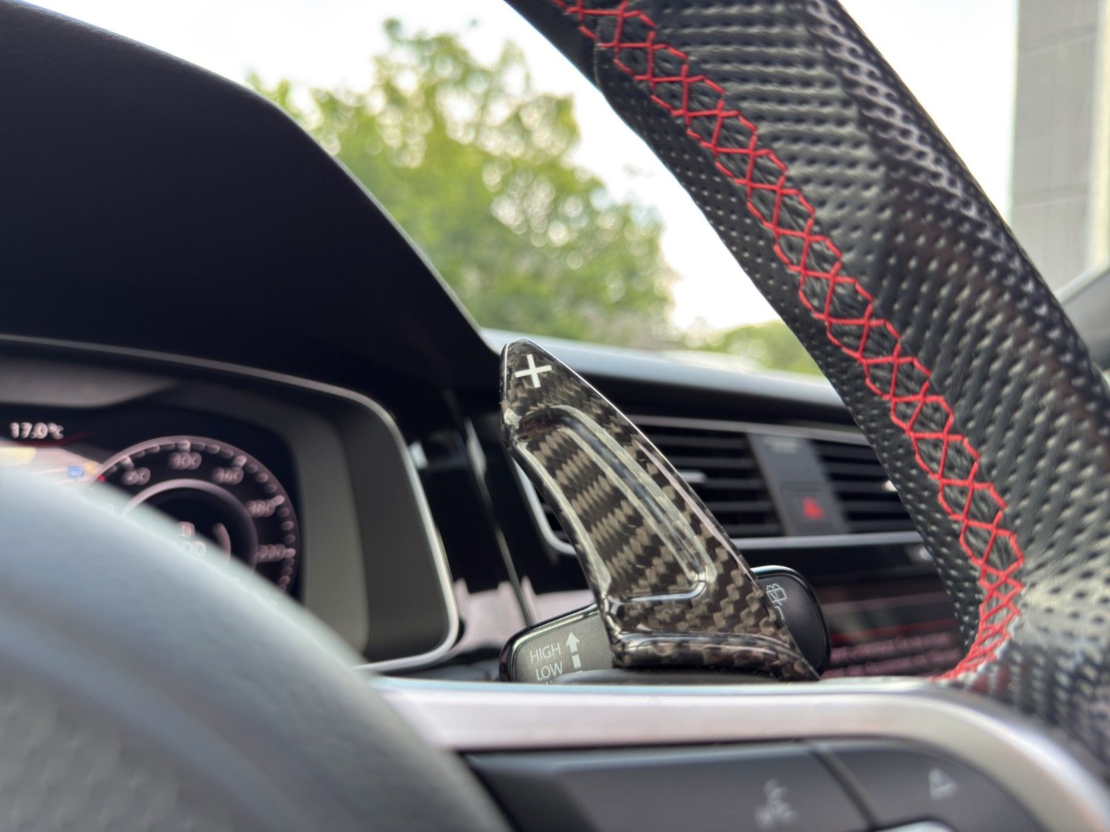 Fahrzeugabbildung Volkswagen Golf VII Lim. GTI TCR *Pano*Kamera*Carplay*ACC