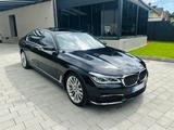 BMW 750Ld xDrive -Luxus Paket - Schwarz / Braun- - : Limousine, Luxus