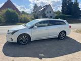 Toyota Avensis 2.0 D-4D Executive*Navi*Leder*SHZ*Kamera - Toyota Avensis Gebrauchtwagen in Hamburg